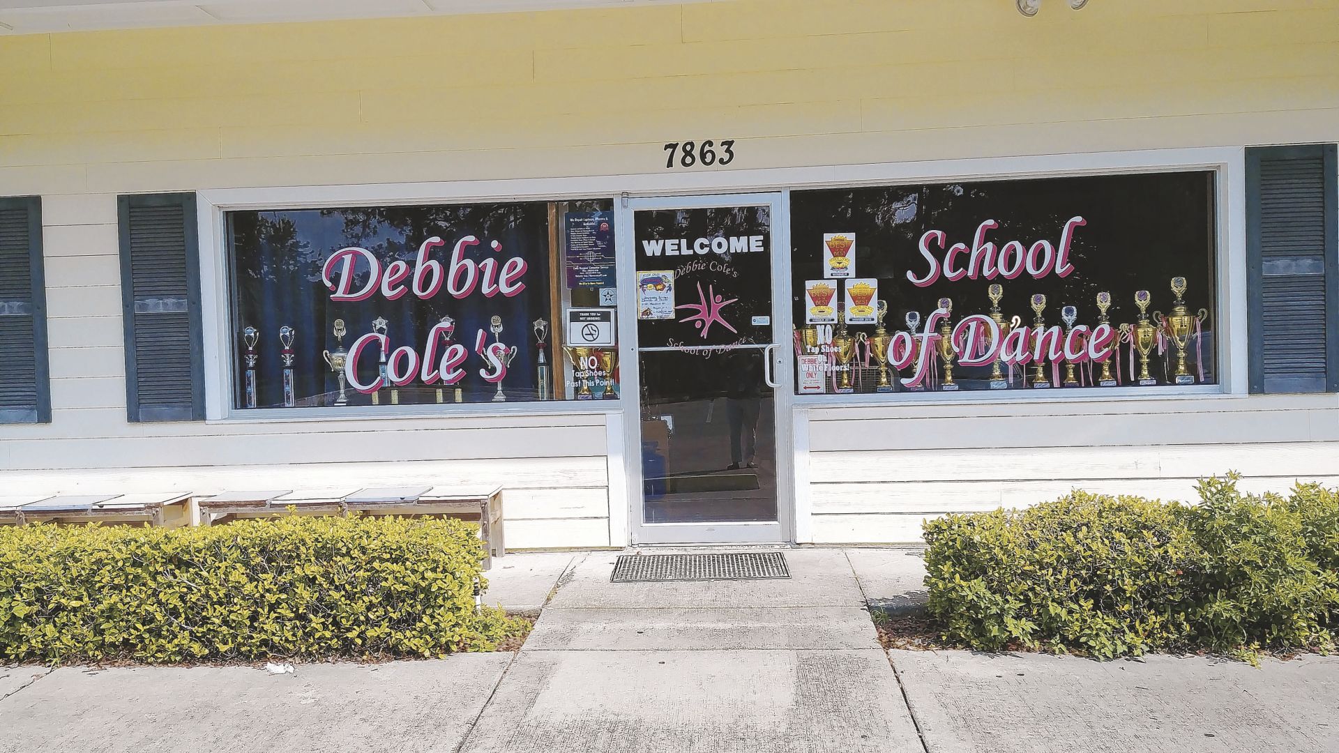 Debbie Cole’s School of Dance storefront